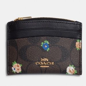 Coach new w/ tags Shaped Card Case Signature Canvas With Vintage Mini Rose Print